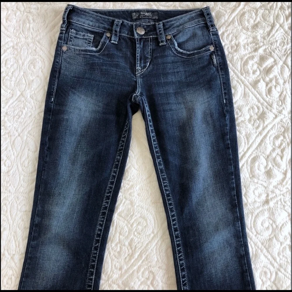Silver Jeans Aiko Boot Cut Jeans Women’s Size 26 Thick Stitch Medium Wash EUC